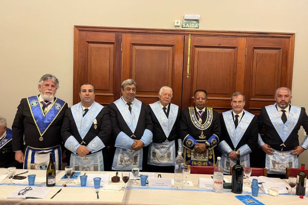loja-de-mesa-04062024-179D442A99-0830-8B83-0AE0-602F67177908.jpeg